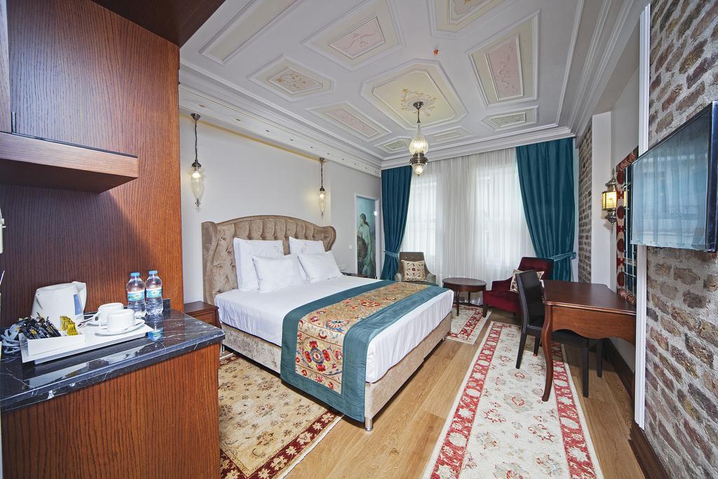 Azade Premier Hotel Istanbul Room photo